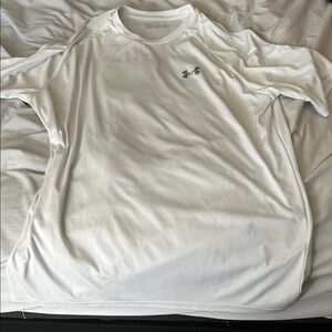 Under Armour Men's White Shirt‎ has a few stains see pic